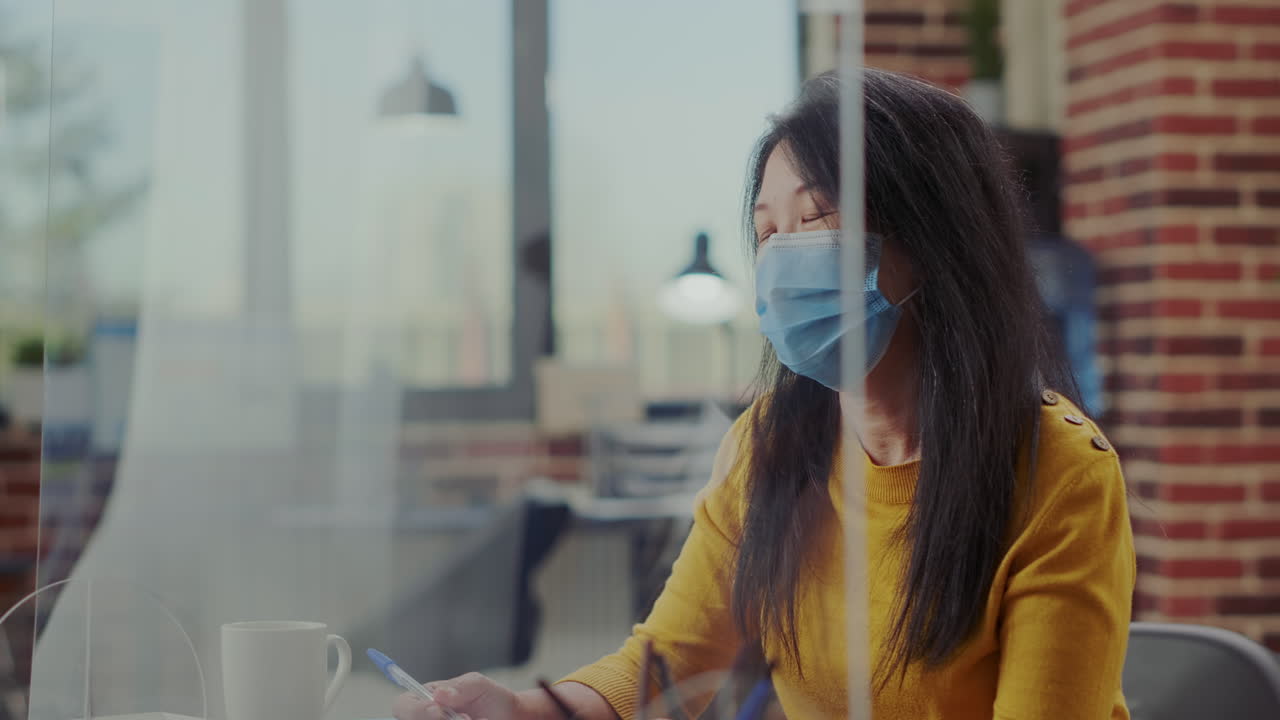 Human resources employee meeting with applicant at job interview