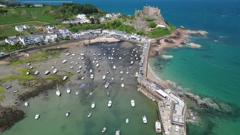 Overhead-Vogelperspektive-Drohnen-Luftaufnahme-Gorey,-Hafen-Mont-Orgueil-Castle,-Jersey-Kanalinseln-Drohne,-Luftaufnahme