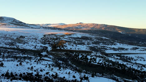 Flight-facing-away-from-the-Sawatch-Range-revealing-the-neighboring-planes