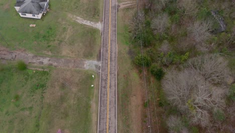 Aerial-of-wooded-forest-area-in-Eatonton,-Georgia