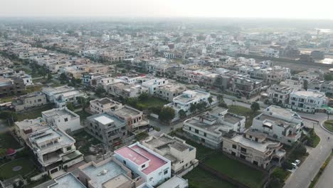 Luftaufnahme-Einer-Modernen-Wohnungsbaugesellschaft-In-Pakistan
