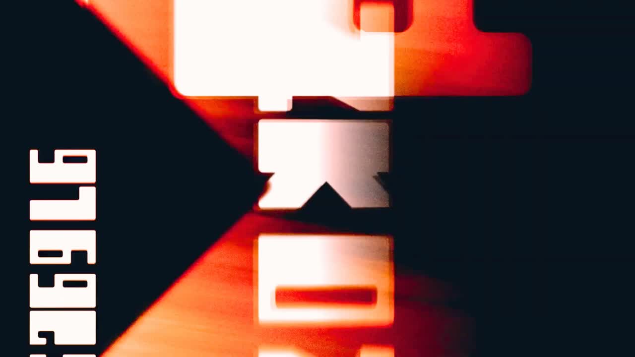 Animazione di testo dinamica con effetto glitch su sfondo scuro