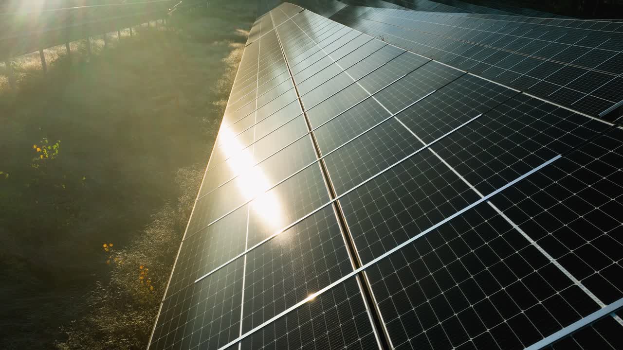 la crisis energética de europa provoca un aumento de las inversiones en células fotovoltaicas - vista aérea