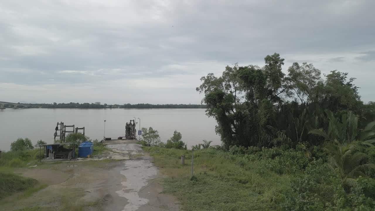 Batang Sadong Bridge or Sungai Buloh Bridge is a major bridge connecting Sadong Jaya near Asajaya and Sadong near Simunjan in Samarahan Division, Sarawak, Malaysia