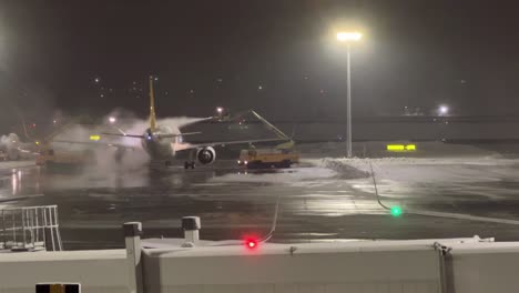 deicing airplane previous flight