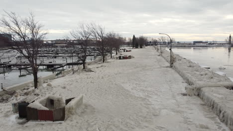 lake-effect snow during winter storm at erie basin marina, buffalo, new york