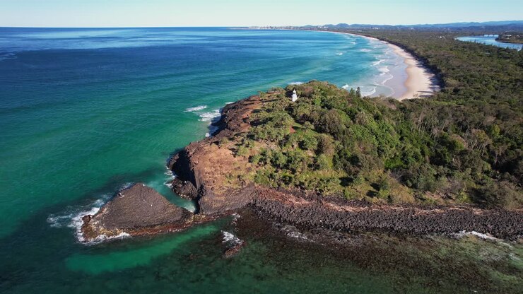 Promontorio di Fingal e Dreamtime Beach nel Nuovo Galles del Sud, Australia - Ripresa aerea