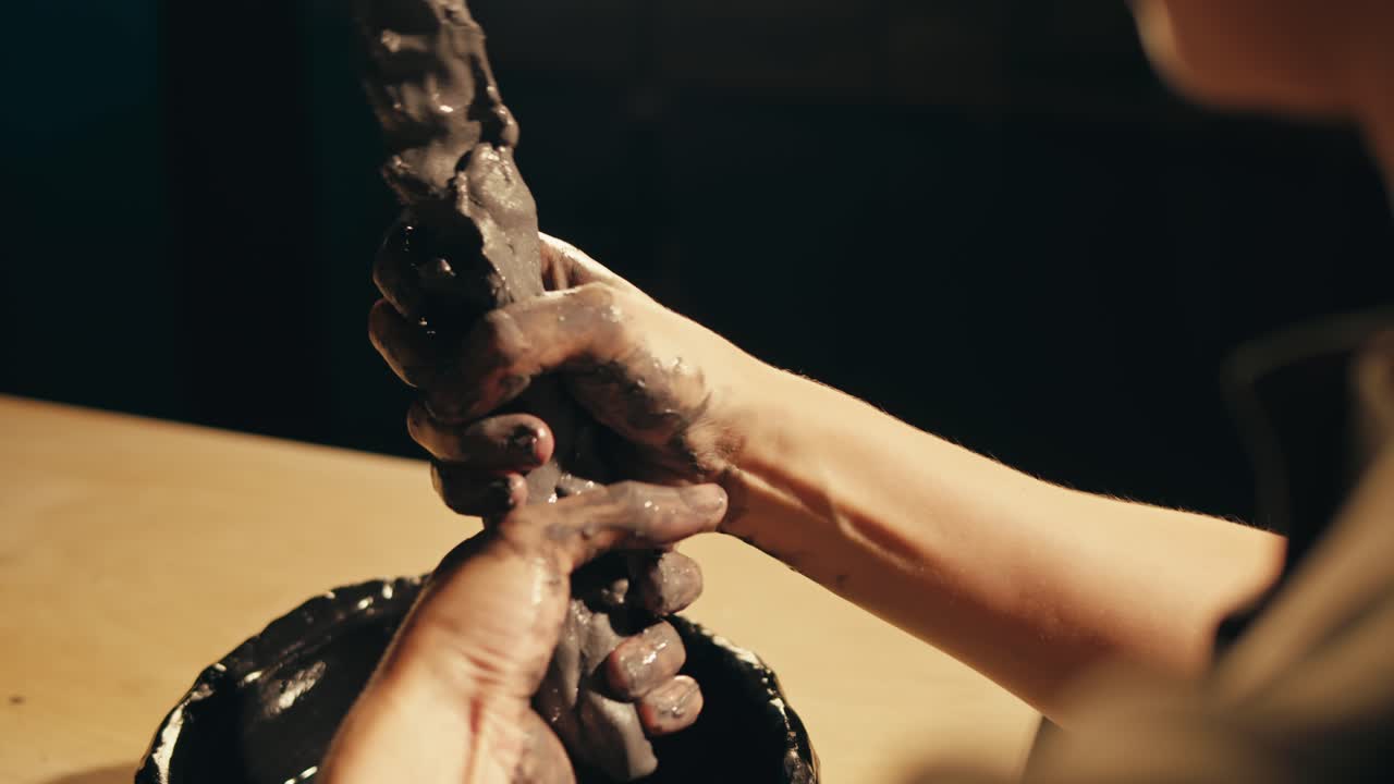 점토 를 는 사람