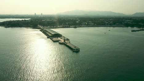 Seafood-local-fresh-market-from-fishermen-in-Chonburi,-Thailand