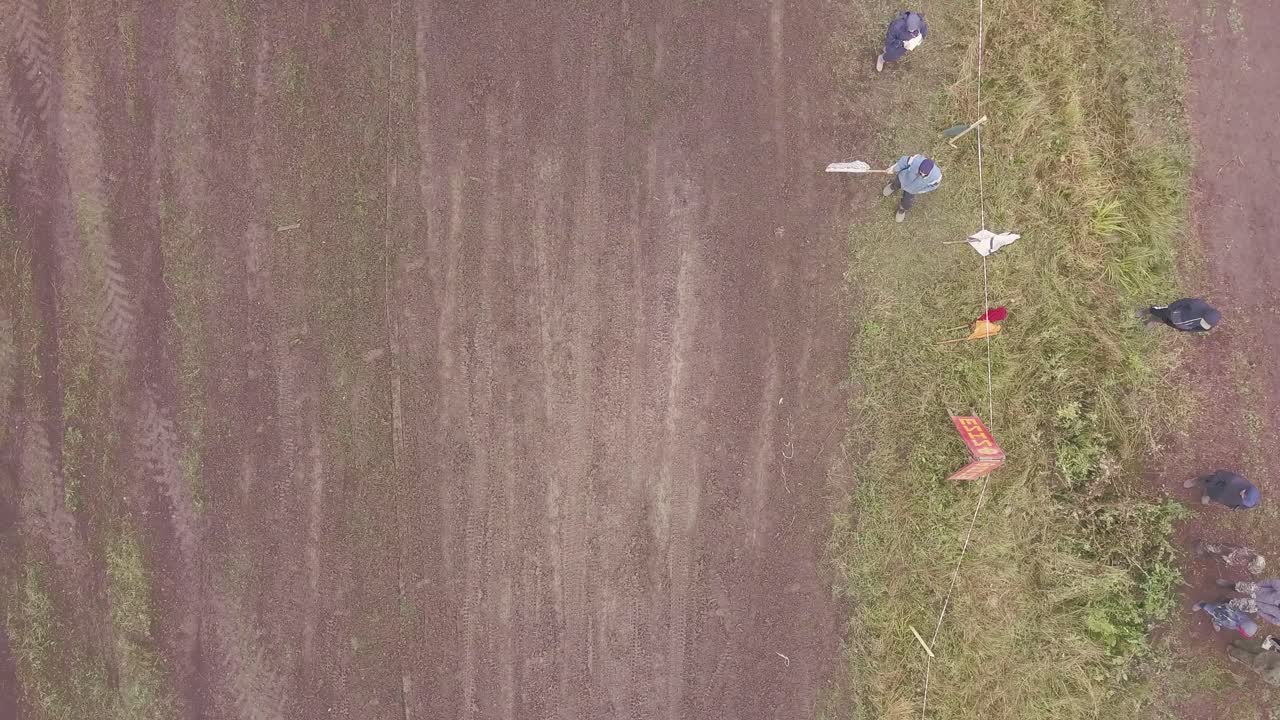 더트 트랙 레이싱 공중 사진