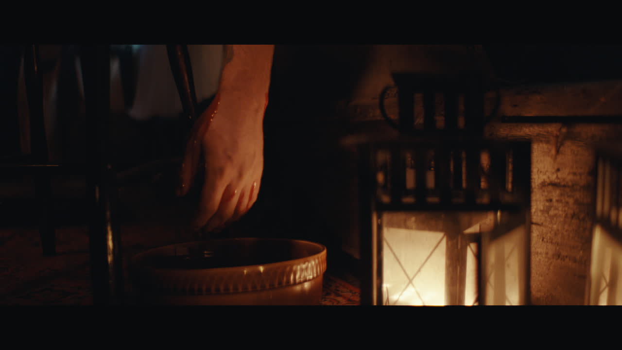 A  dead man inside the gypsy circus cart