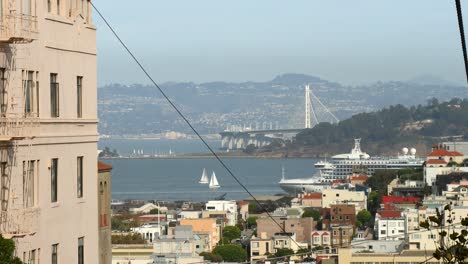 mirando hacia la bahía de san francisco