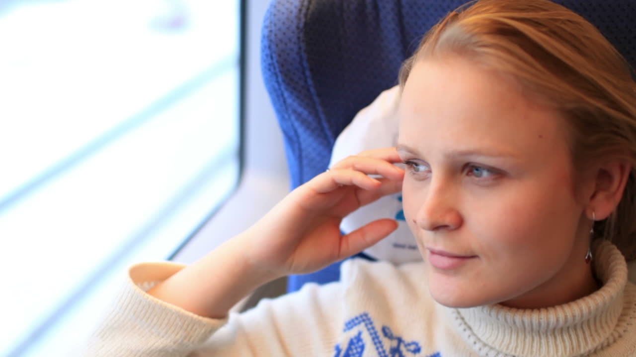 열차에 있는 소녀