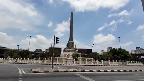 4k-Footage-of-Thailand-Victory-Monument,-Bangkok