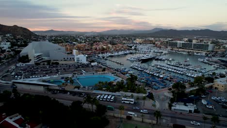 k drone revelan la bahía de cabo san lucas