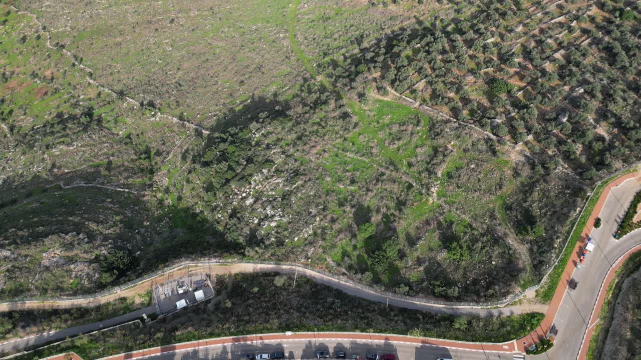 aislado panorámico hermoso dron aéreo video 4k del asentamiento israelí de sal'it-israel