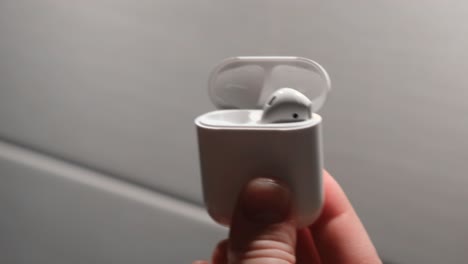 apple airpods charging case