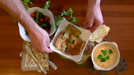 Gesunde-Mediterrane-Küche,-Drei-Gerichte-Konzept-Zum-Mittag--Oder-Abendessen