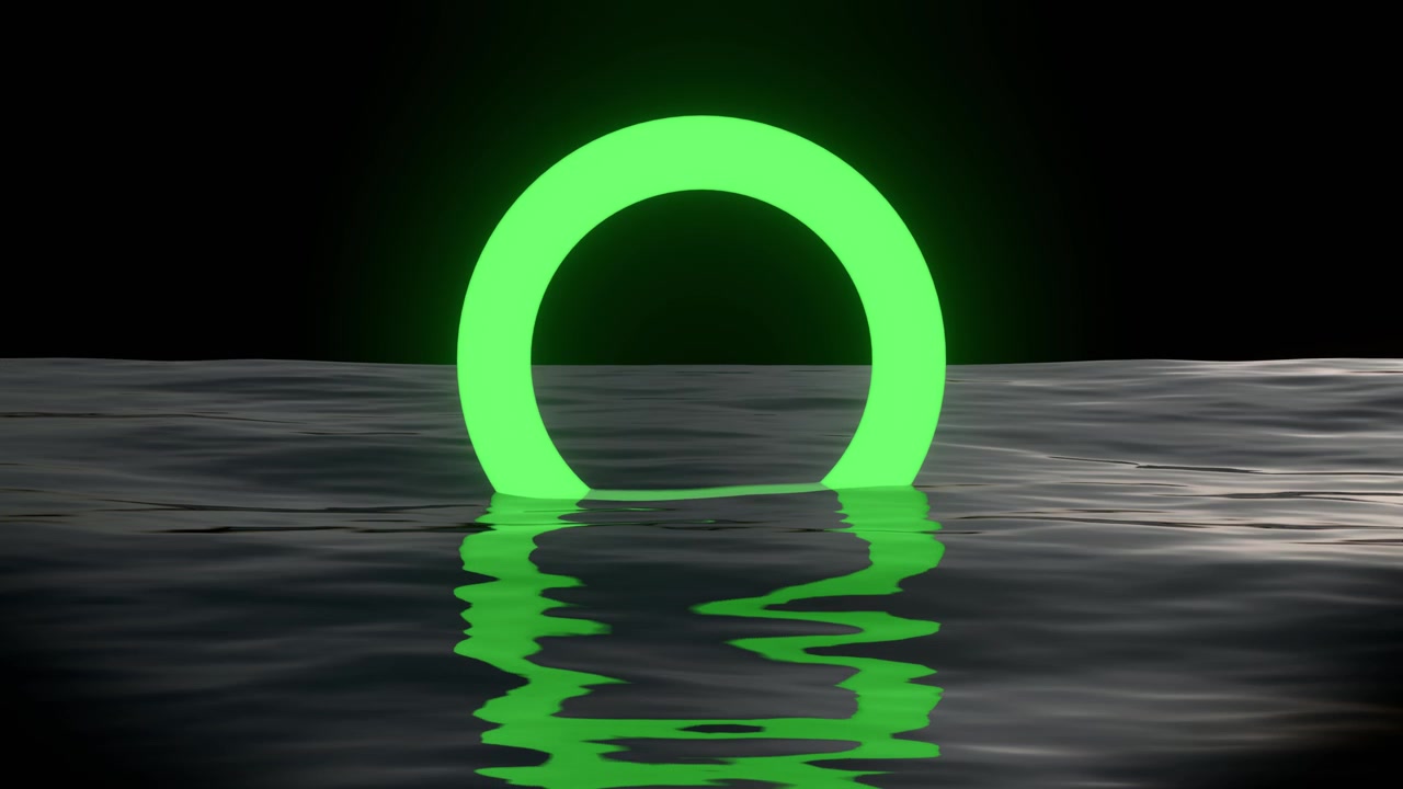 Abstracte Gloeiende Groene Ring Weerspiegelend in Golvend Donker Water