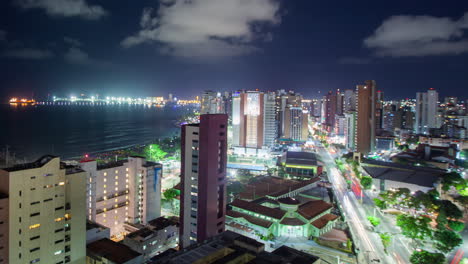 Timelapse-De-Los-Edificios-De-La-Ciudad-Al-Amanecer,-Fortaleza,-Ceará,-Brasil