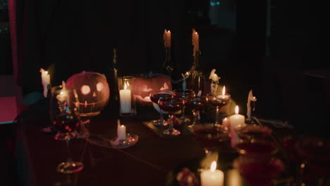 Establecimiento de la mesa de Halloween