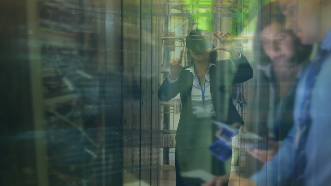 데이터 처리 및 코딩을 통해 서버 에서 일하는 비즈니스 사람들