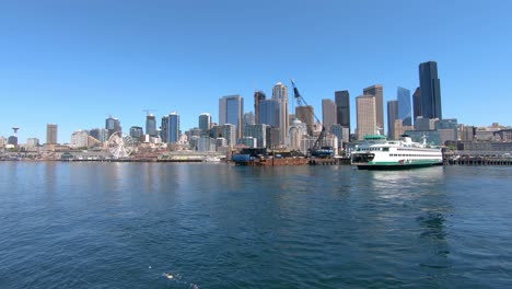 Amazing-panorama-of-famous-Seattle-sights,-Washington,-slow-motion