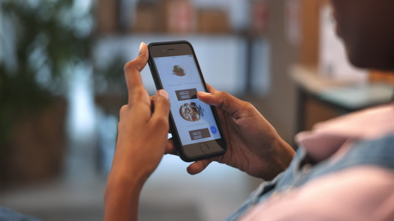 pantalla del teléfono, desplazamiento de las manos