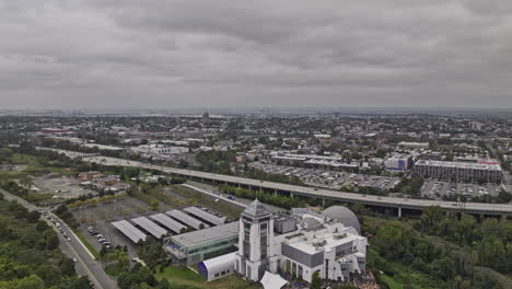 Jersey-City,-New-Jersey,-Luftaufnahme-V27-Überflug-über-Den-Liberty-State-Park-Mit-Aufnahmen-Des-Planetariums,-Wissenschaftsmuseums-Und-Der-Stadtansichten-Von-Bergen-Lafayette-Und-Communipaw-–-Aufgenommen-Mit-Mavic-3-Pro-Cine-–-September-2023