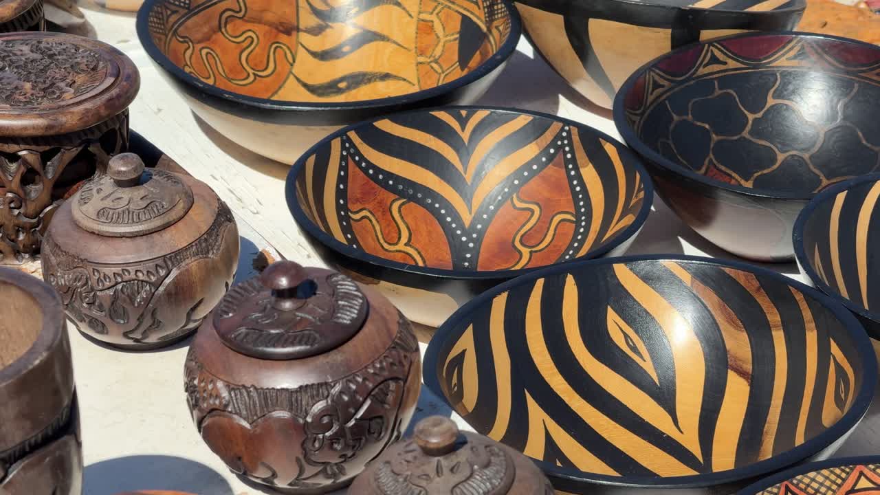 African curios sold at the market