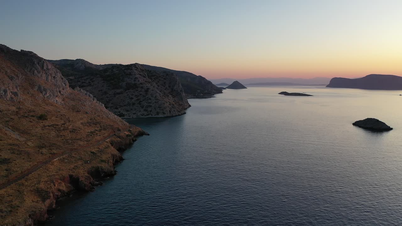 Vlychos Beach is situated in the little resort of the same name