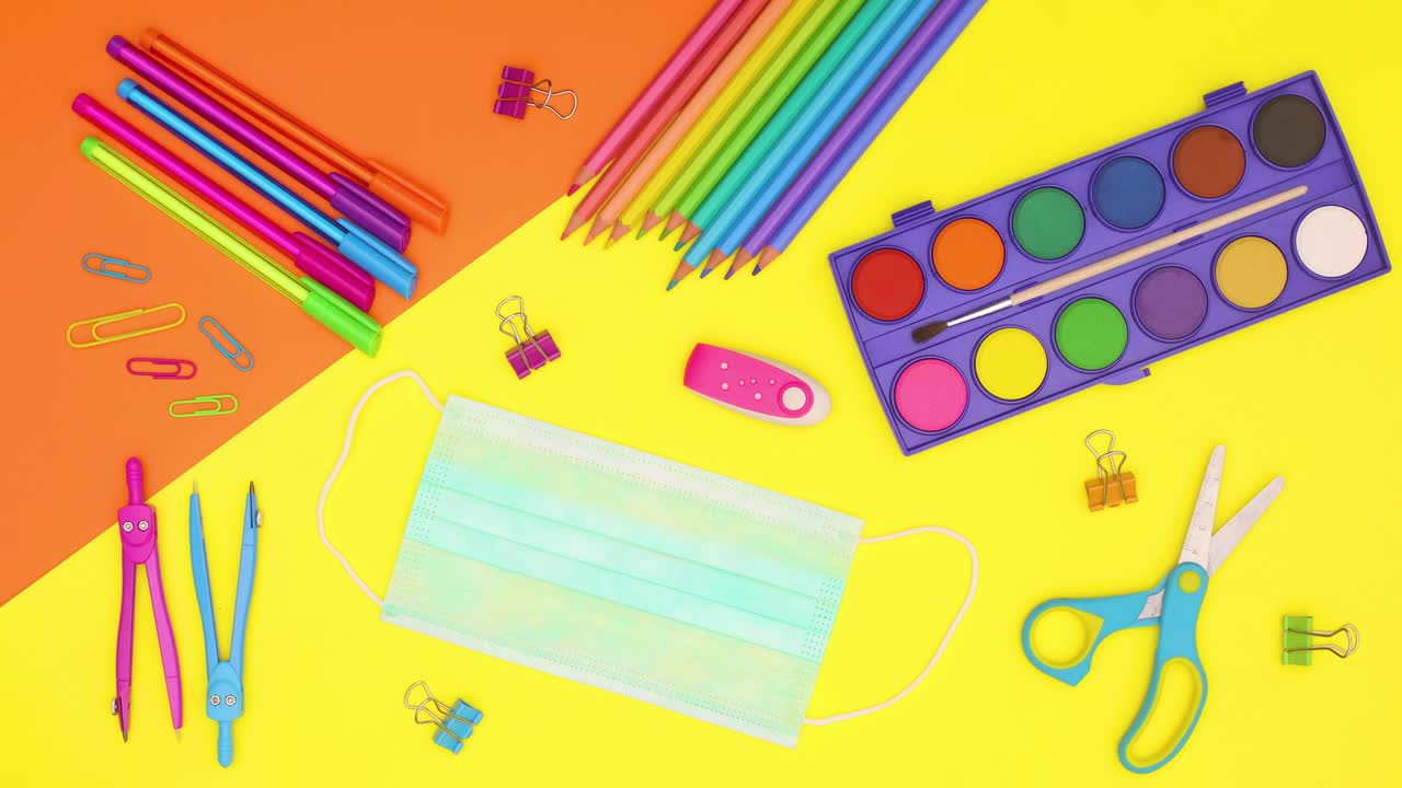 학교로 돌아가 covid-19 스 모션, 학교 서류 이동