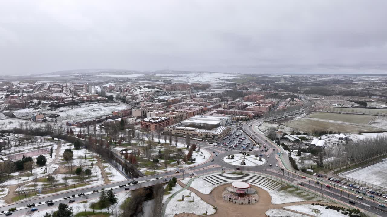 vista aérea invernal de la ciudad española de salamanca