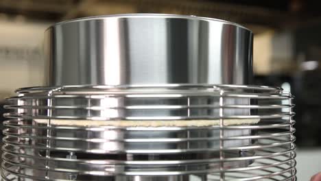 máquina industrial para el procesamiento de la masa