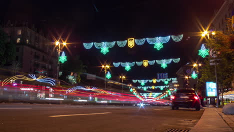 4k-Zeitraffer-Der-Hauptstadt-Der-Ukraine,-Kiew-Während-Der-Nacht