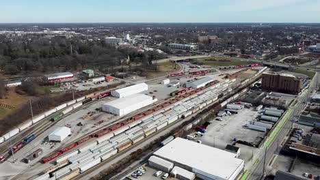 Drone-shot-of-a-train-yard-in-Lexington,-Kentucky