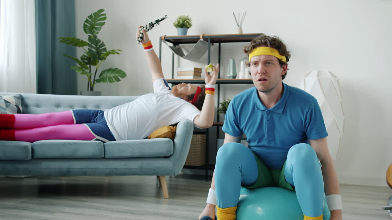 Lazy Couple's Hilarious Home Workout Session