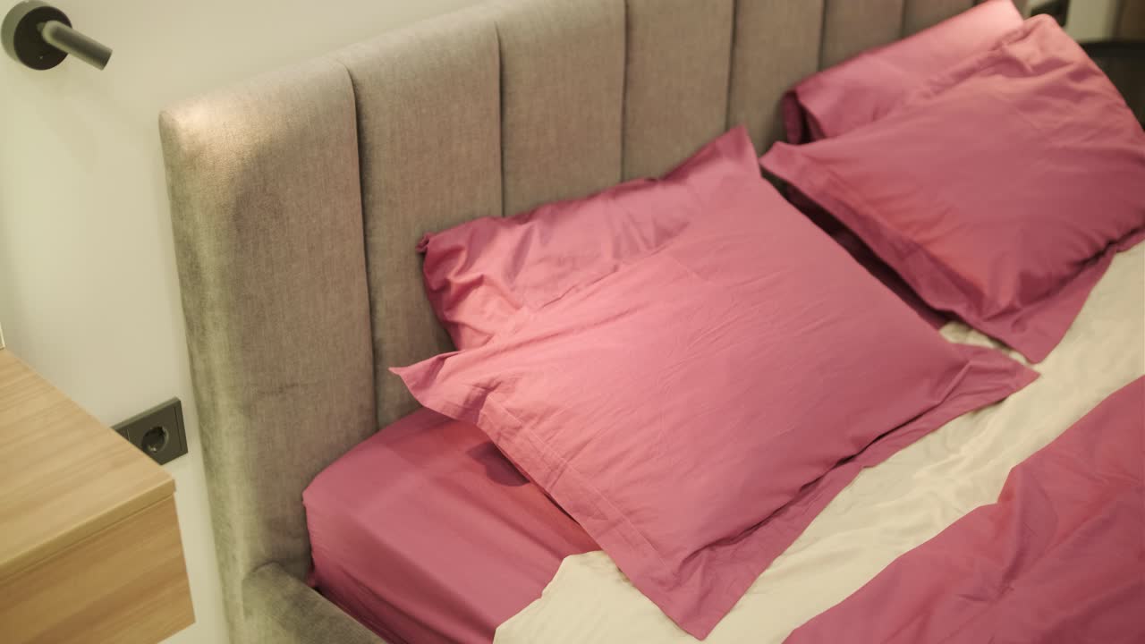 interior de apartamento minimalista con diseño limpio