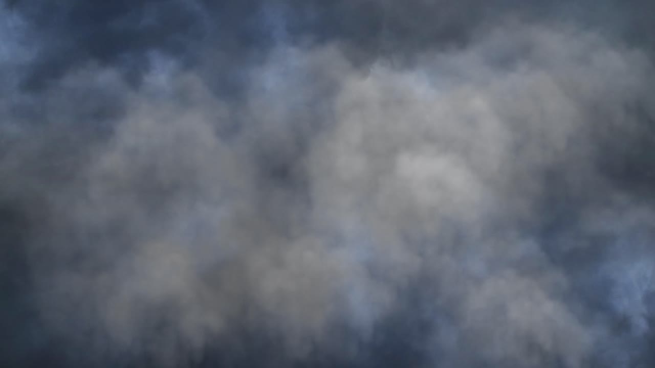 nubes oscuras dramáticas y tormentas eléctricas