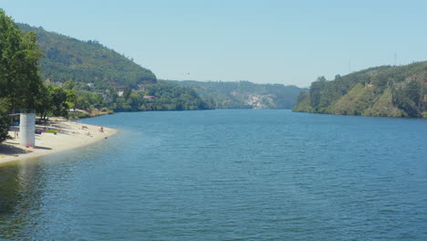 douro 강과 해변의 탁 트인 전망