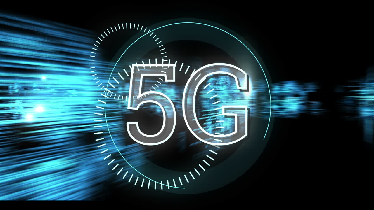 animazione di 5g su elaborazione dei dati su sfondo nero con schermo verde