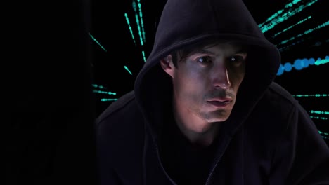 animación de procesamiento de datos y hacker masculino caucásico sobre fondo negro