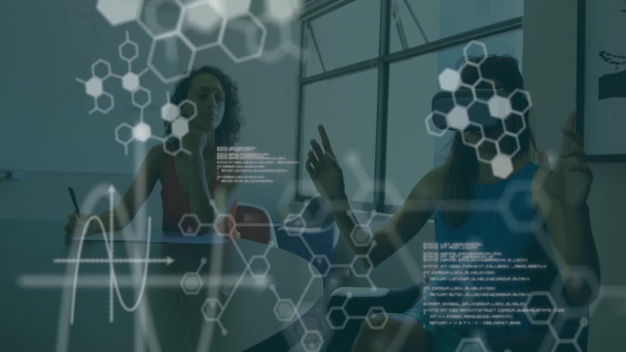 화학 화합물의 애니메이션과 vr 헤드 ⁇ 을 착용한 여성에 대한 의료 데이터 처리