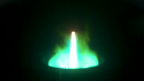 llama verde de un horno de arco de plasma