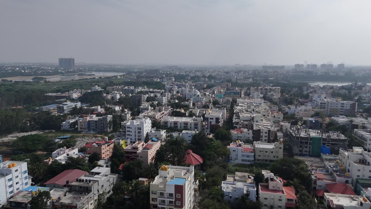 barrios residenciales en bangalore capturados en un disparo de avión no tripulado temprano en la mañana