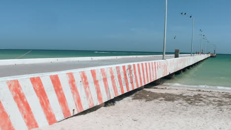 CARIBEAN-DOCK-AND-OCEAN