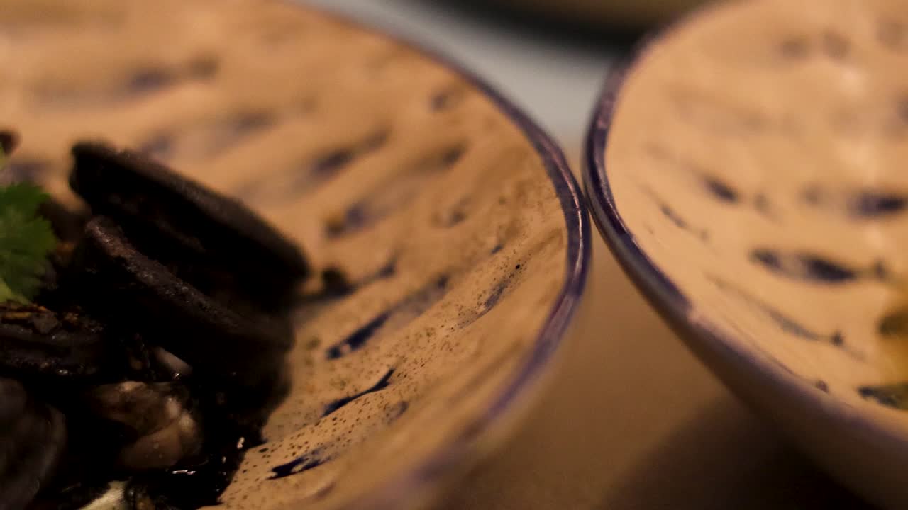 스테이크와 해산물의 요리 소개