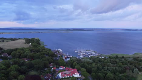 niebieska wyspa insel german