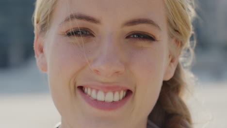 portrait beautiful woman smiling in city urban scene