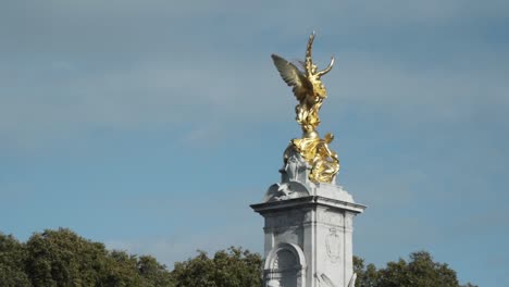 victoria memorial, london